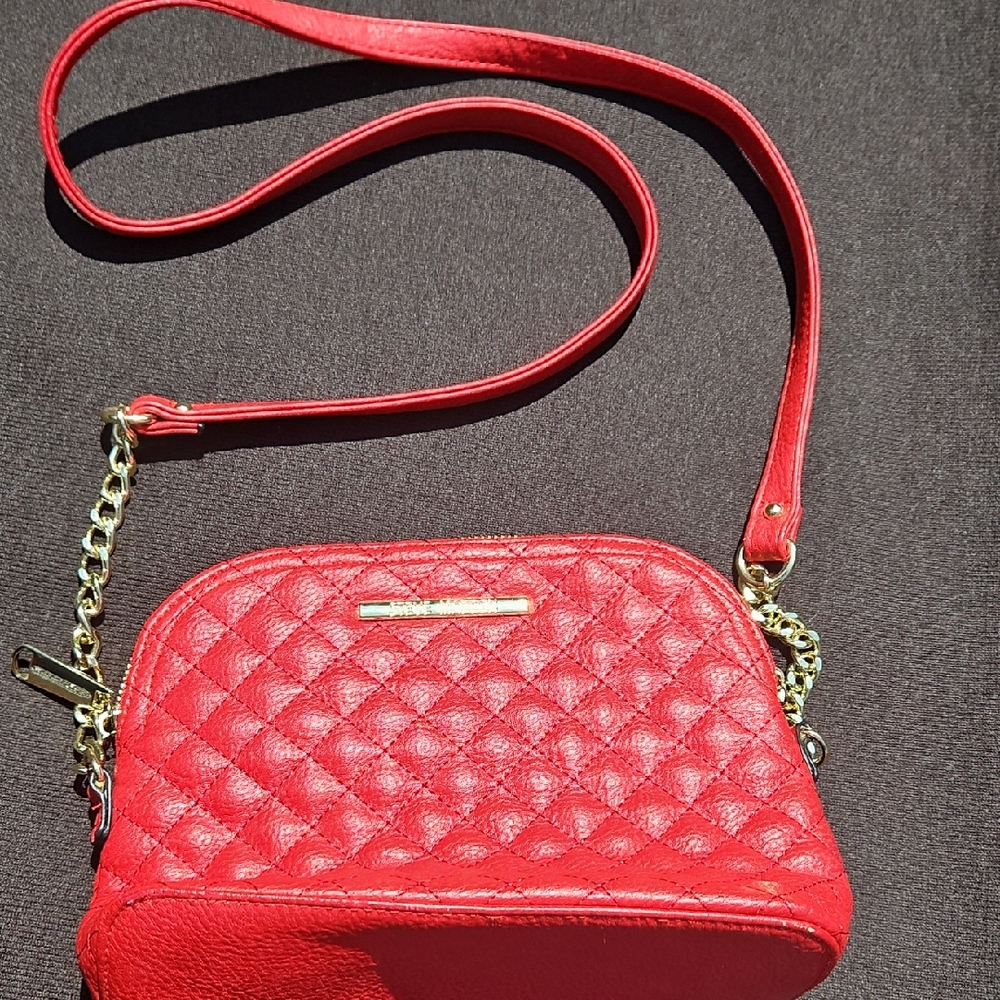 Steve Madden Scarlet Quilted Crossbody Bag‎